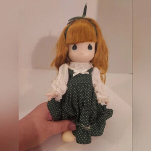 Precious Moments Children of The World Series - Shannon from Ireland Doll
